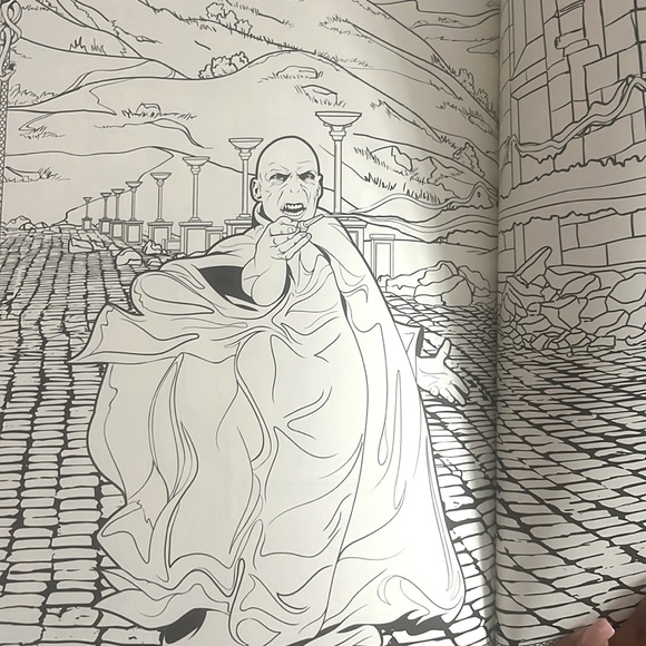 Harry Potter Coloring Book - Picture 2 of 2
